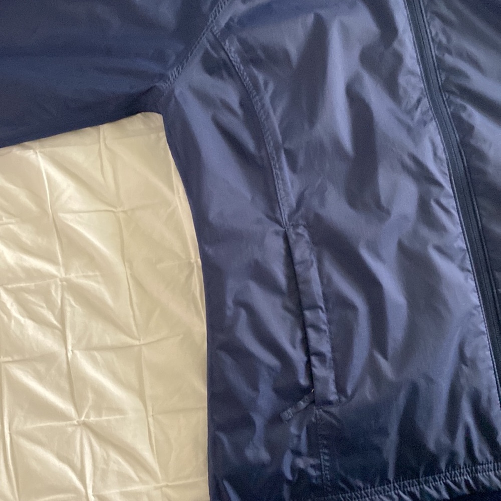 L.L. Bean raincoat - Picture 2 of 4
